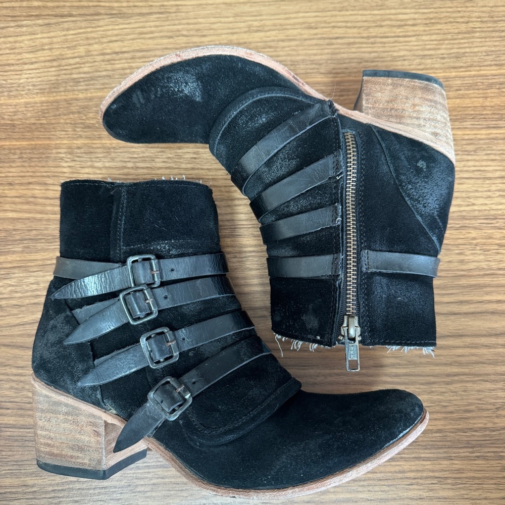 Freebird by Steven Weson Black Suede Bootie, Size 6